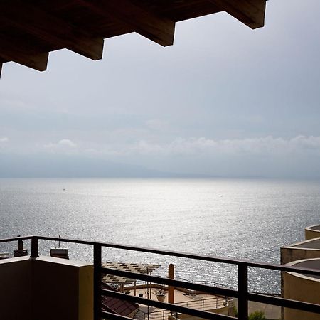 Апартаменты Jon'S Penthouse Саранда Экстерьер фото